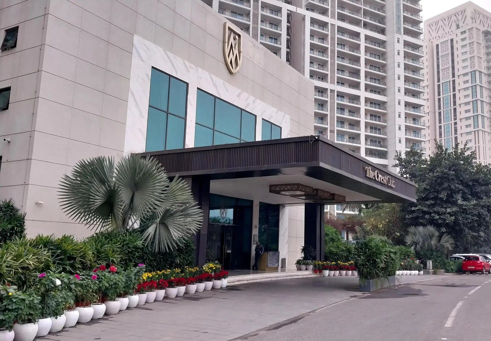 DLF The Crest image 2