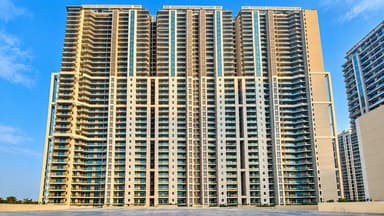 DLF The Crest